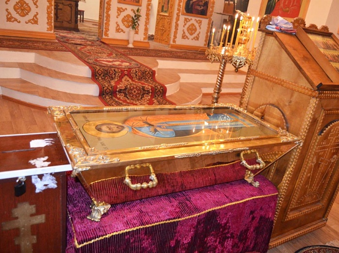 Рака с мощами святого мученика Авраамия Болгарского в Кафедральном Соборе  Отрадного