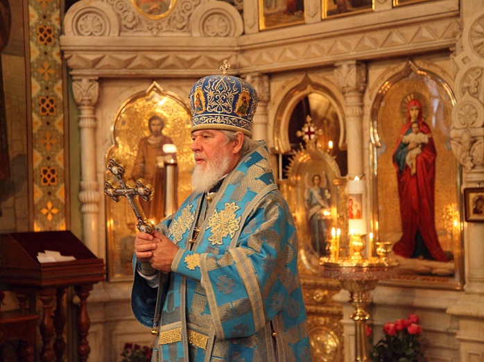 В губернии молитвенно отметили праздник Покрова Божией Матери